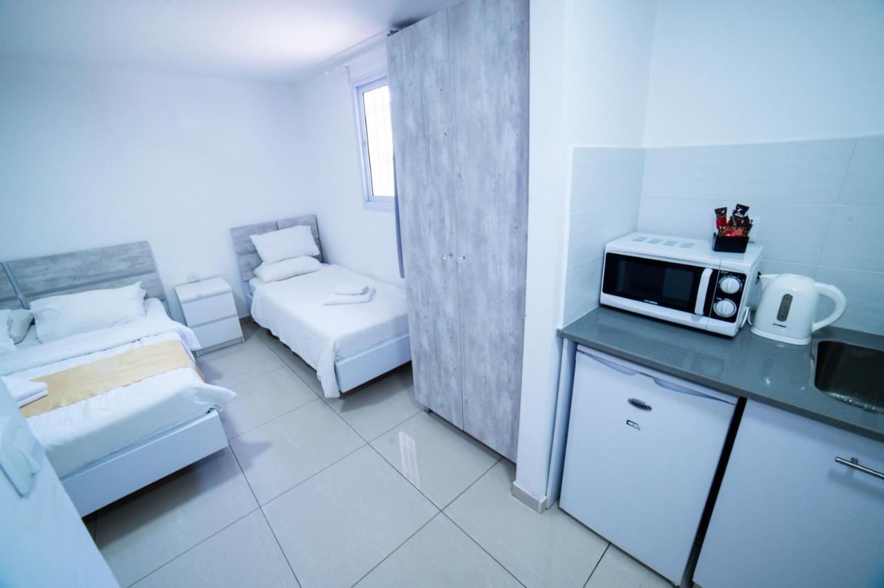 Agamim Hotel Asjkelon Buitenkant foto