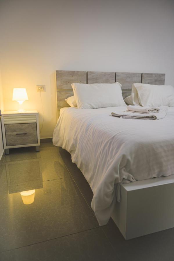 Agamim Hotel Asjkelon Buitenkant foto