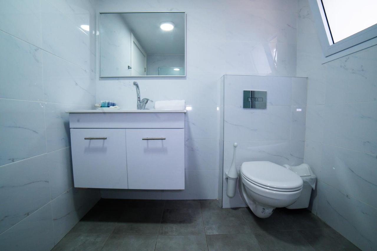 Agamim Hotel Asjkelon Buitenkant foto