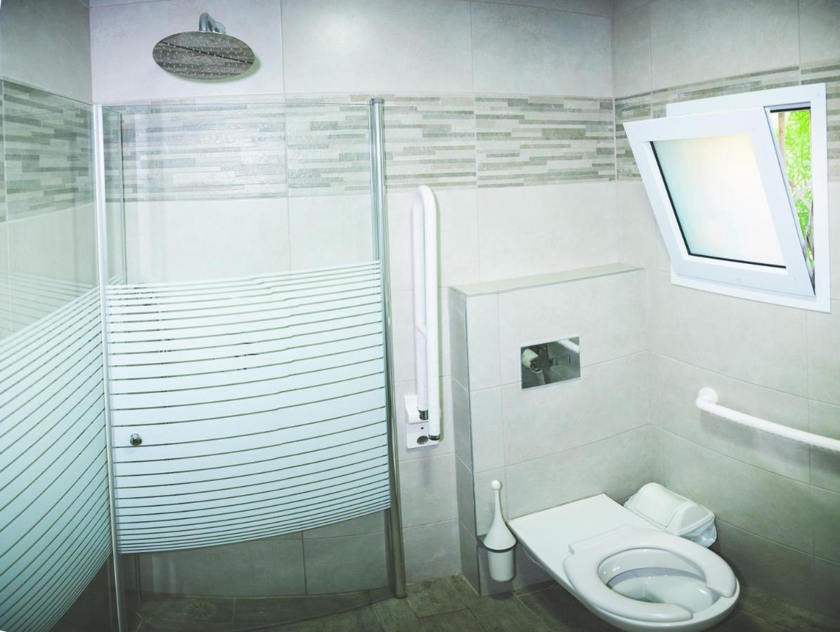 Agamim Hotel Asjkelon Buitenkant foto
