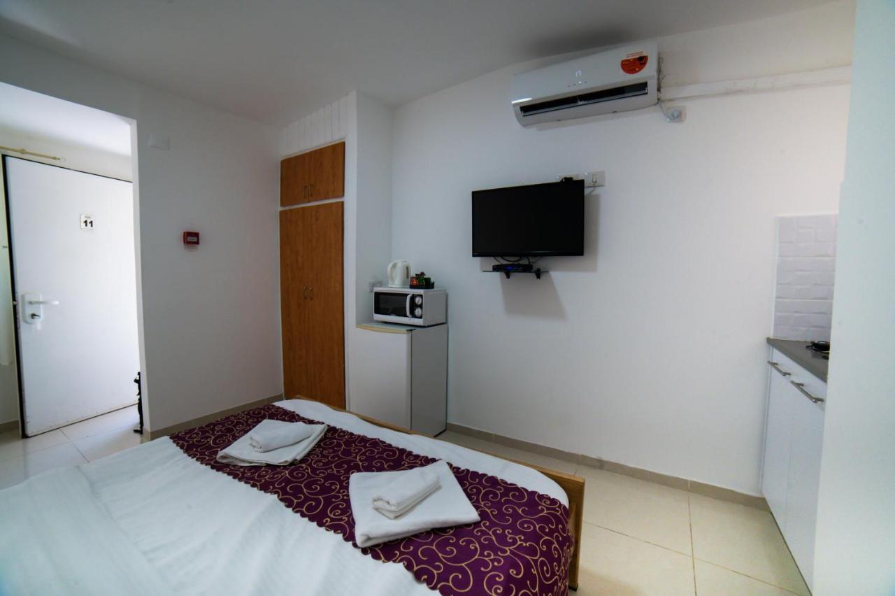 Agamim Hotel Asjkelon Buitenkant foto